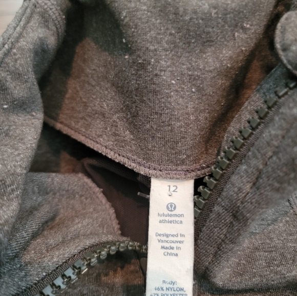 Lululemon Define Jacket size 12 - Picture 3 of 7